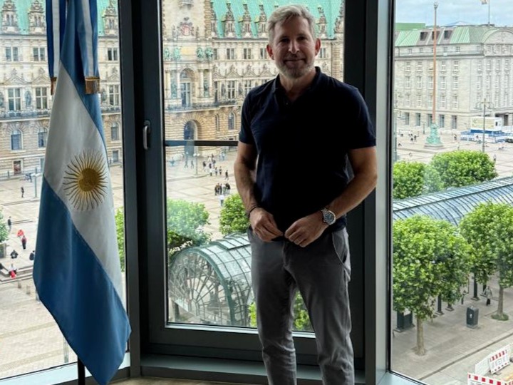 En su visita al Puerto de Hamburgo Frigerio impulsó la agenda exportadora y logística de Entre Ríos